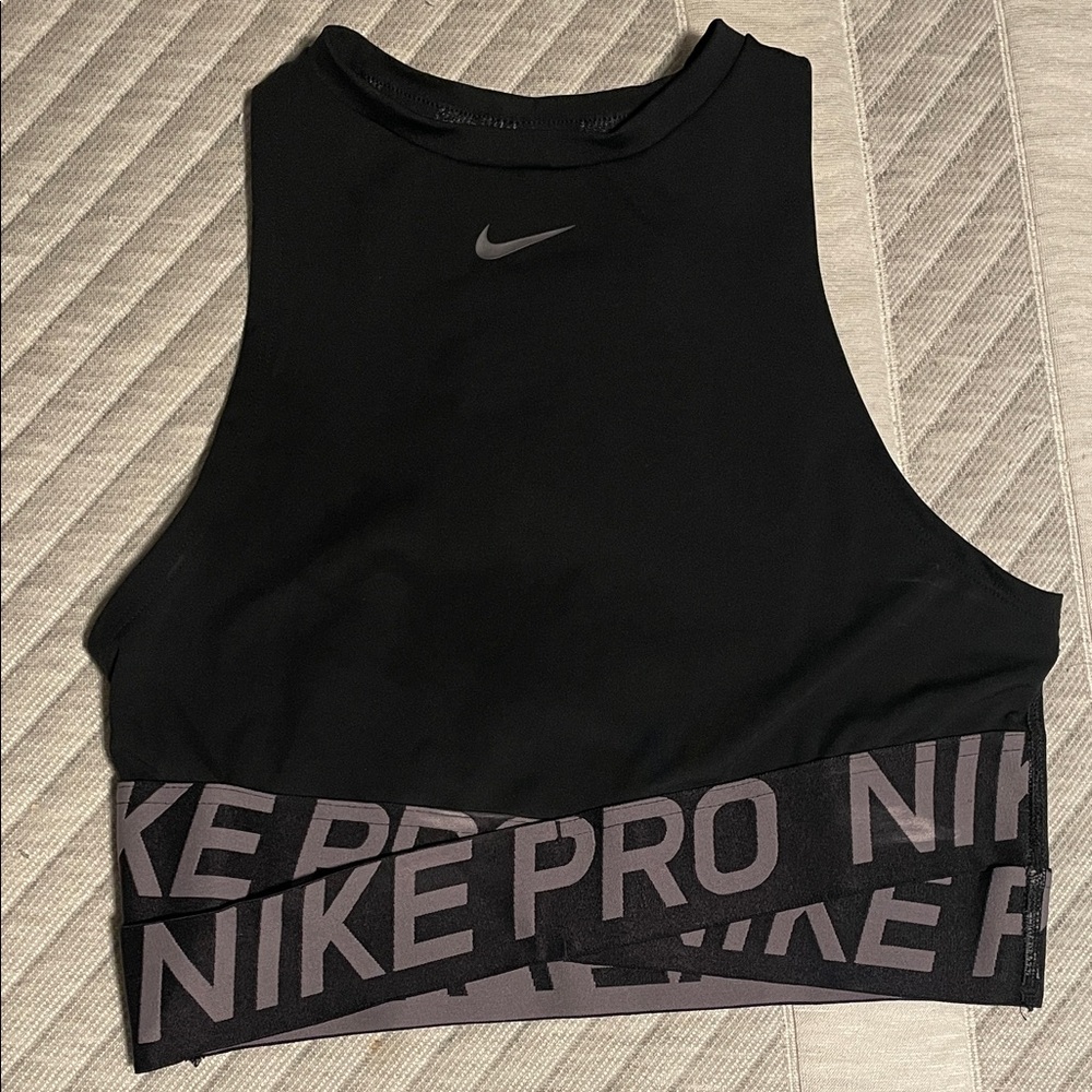 Nike Women's Black and Gray Tank Top